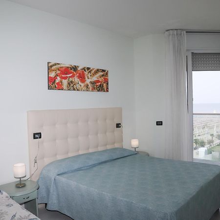 Hotel La Bussola Lido di Jesolo Luaran gambar