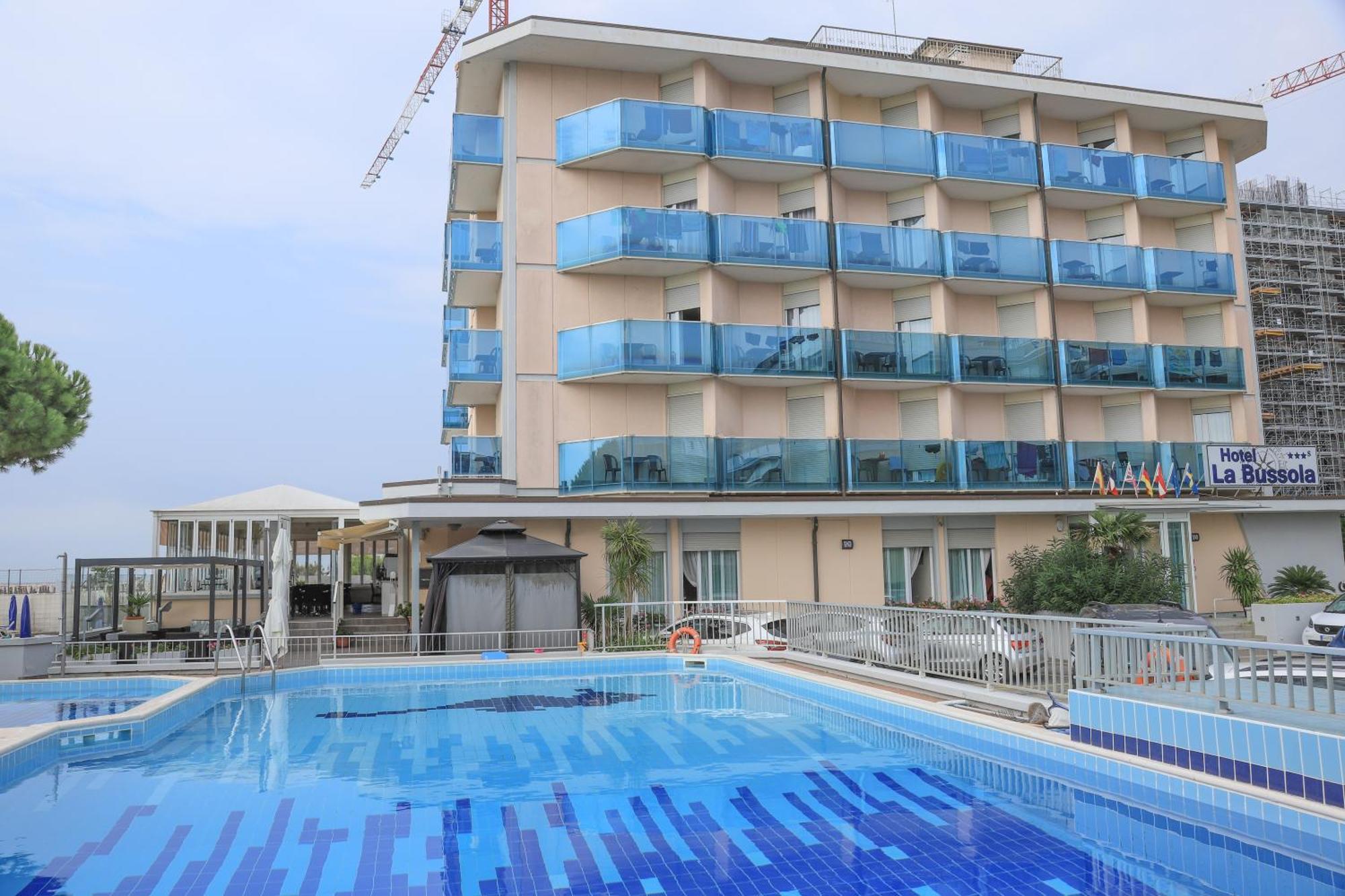 Hotel La Bussola Lido di Jesolo Luaran gambar