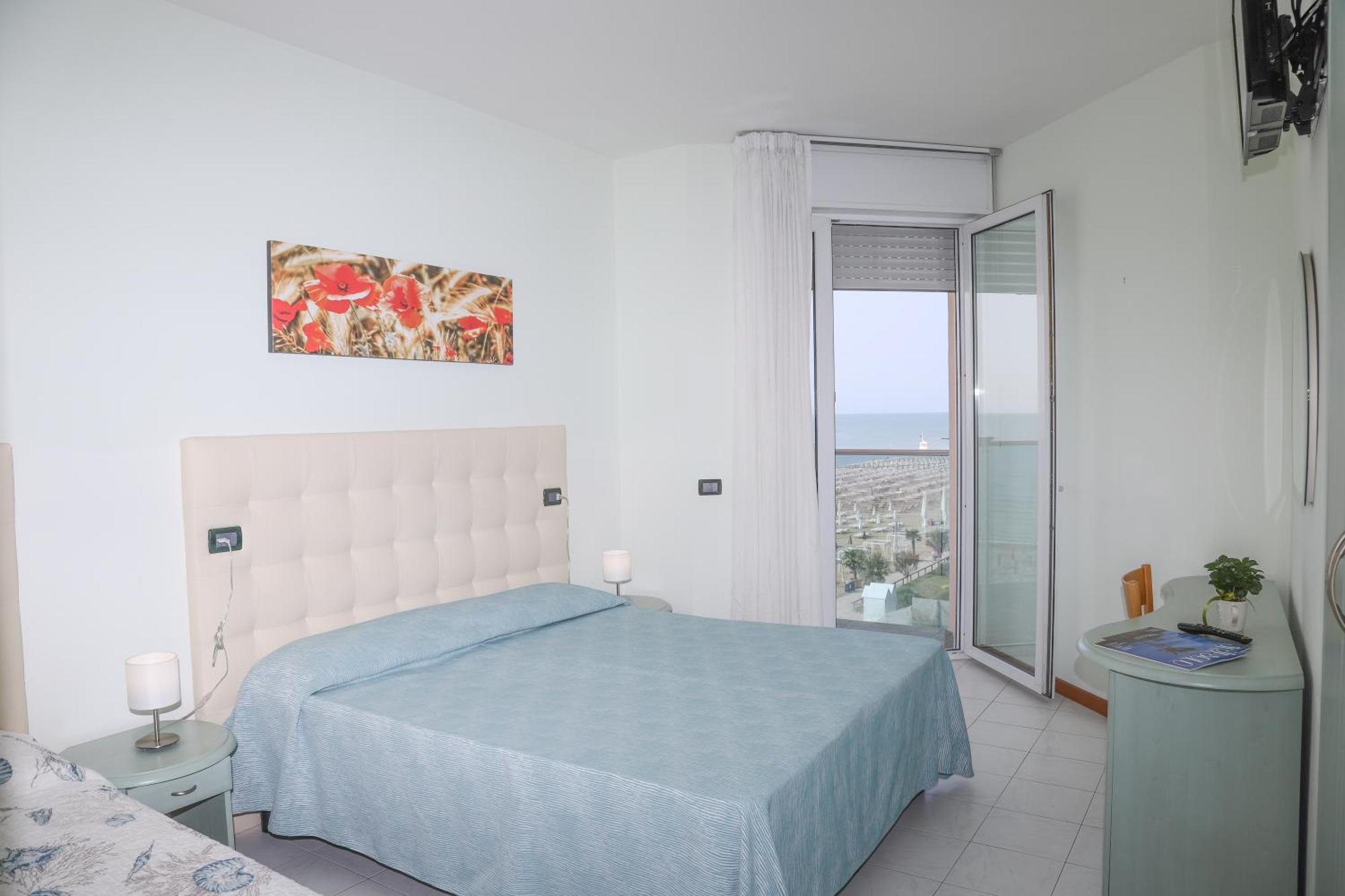 Hotel La Bussola Lido di Jesolo Luaran gambar